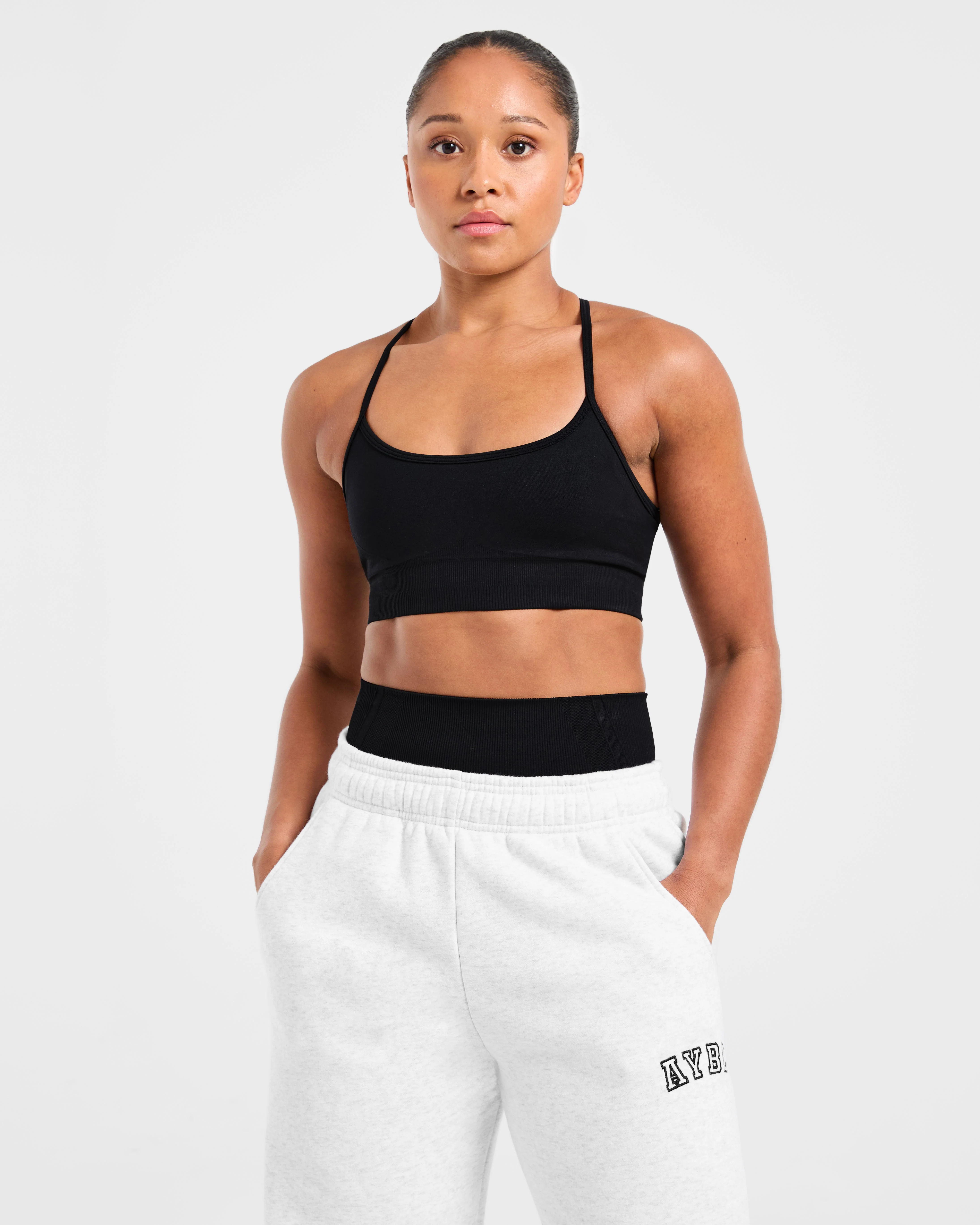 Empower Seamless Sports Bra - Noir - Image 7