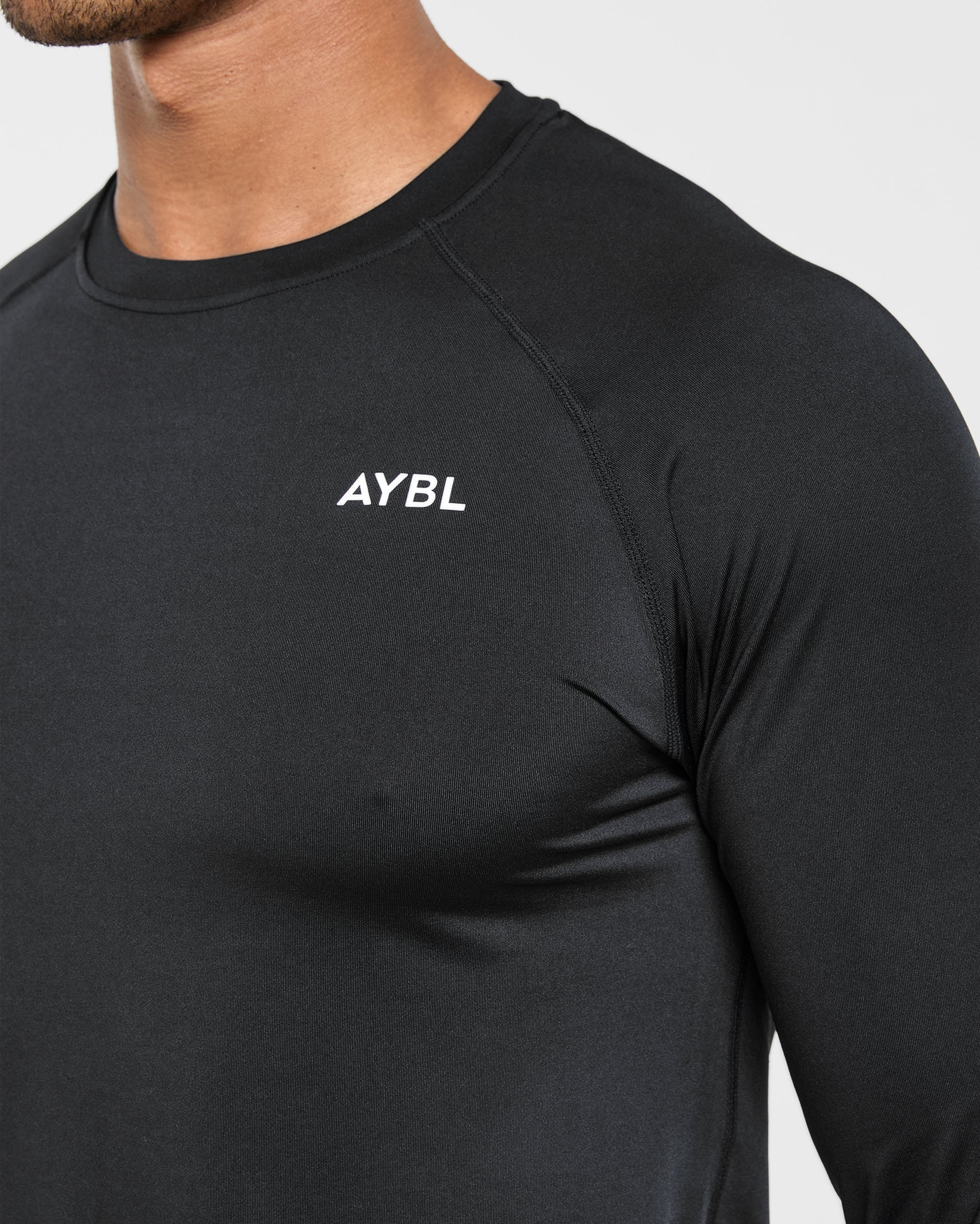 Essential Long Sleeve T Shirt - Noir - Image 6