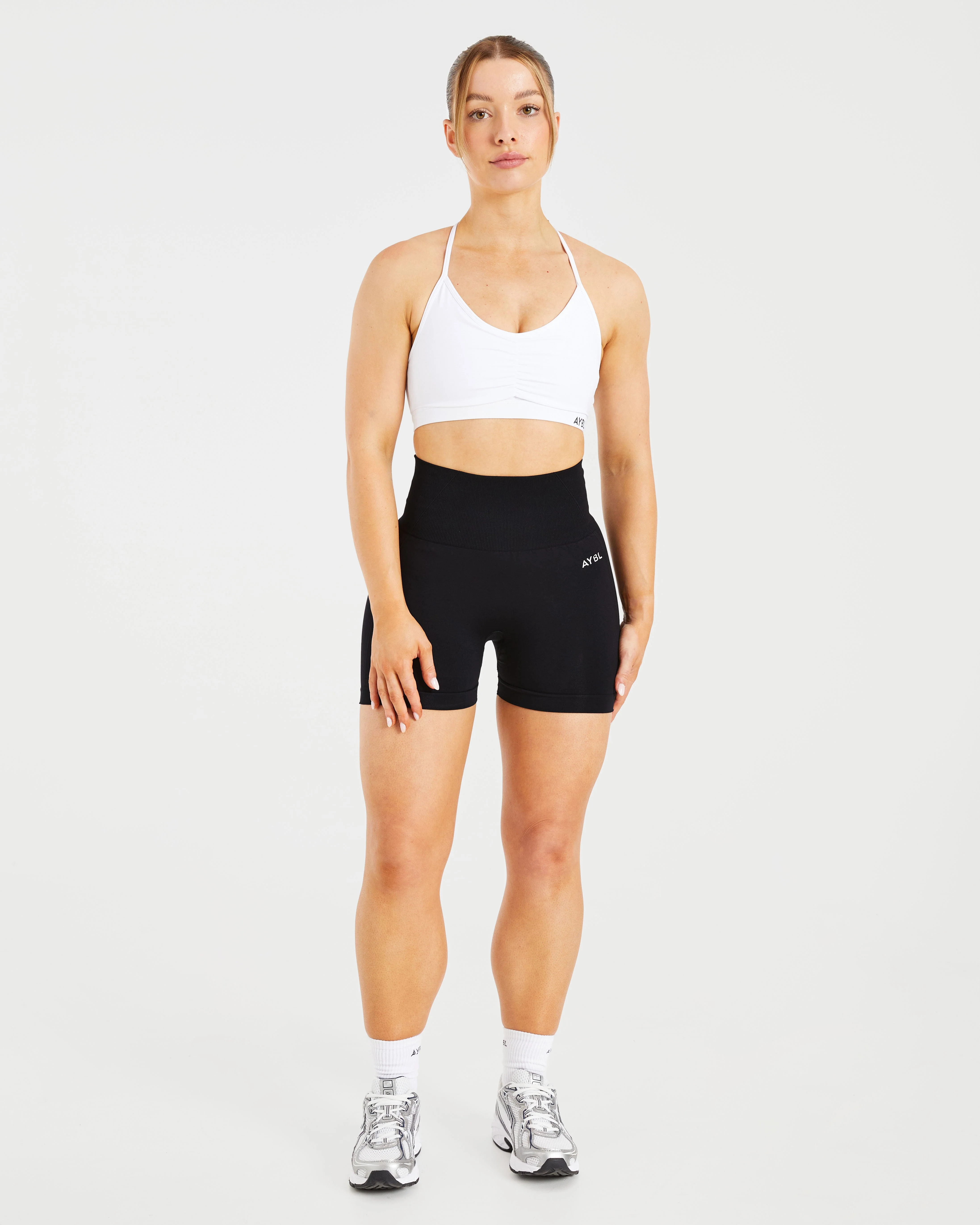 Essential Ruched Sports Bra - Blanc - Image 3