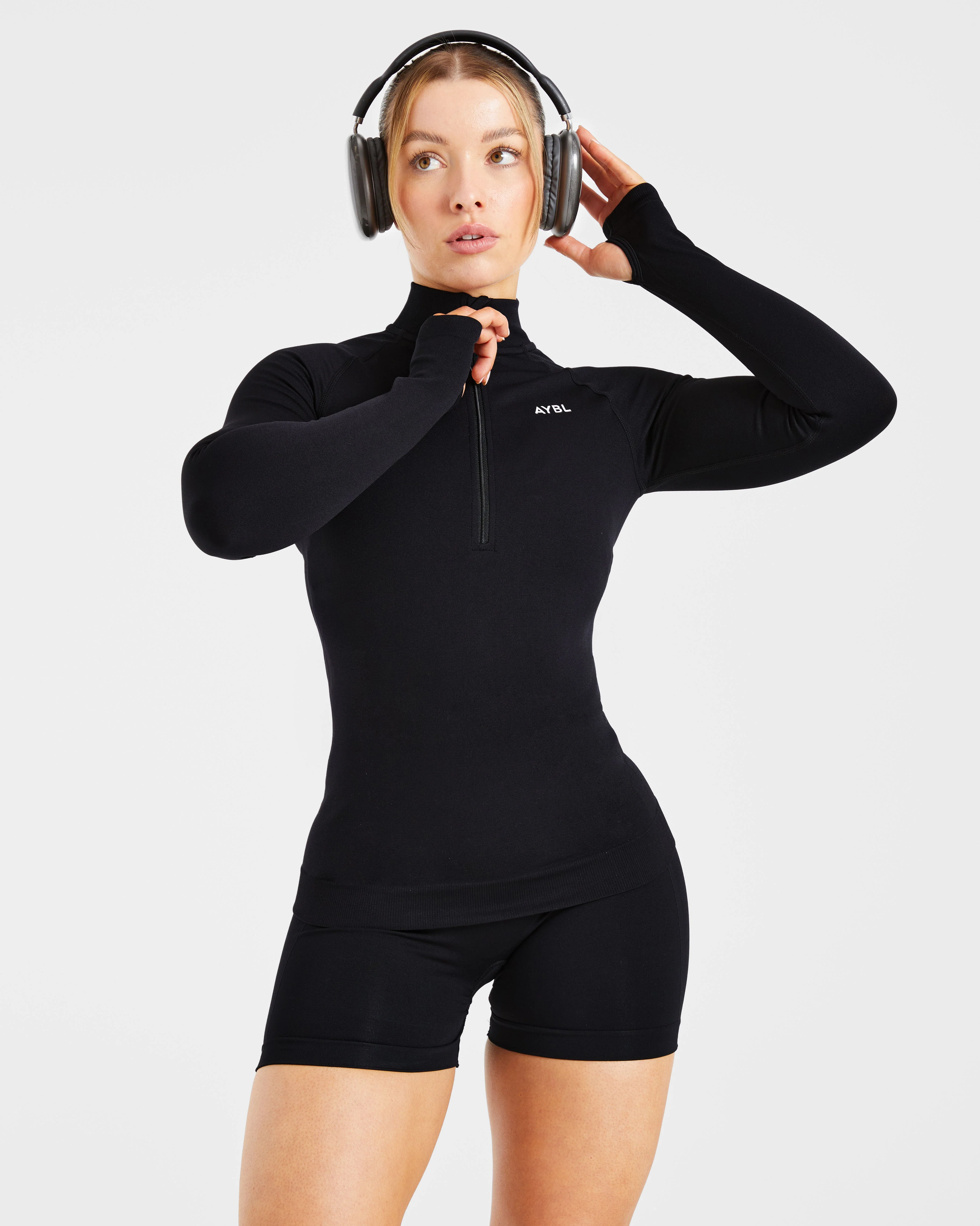 Essential Seamless 1/2 Zip Pullover - Noir - Image 8