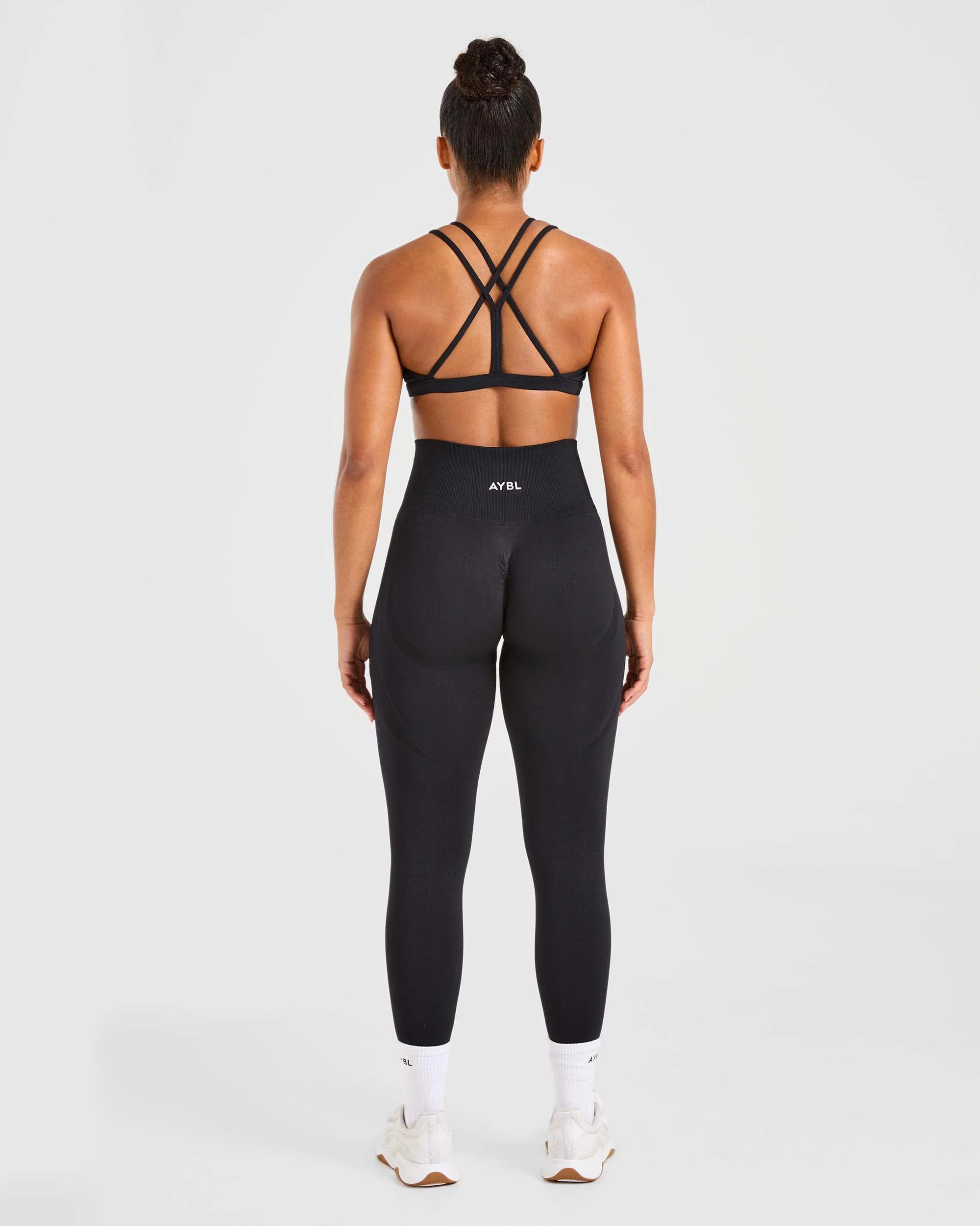 Essential Strappy Sports Bra - Noir - Image 4