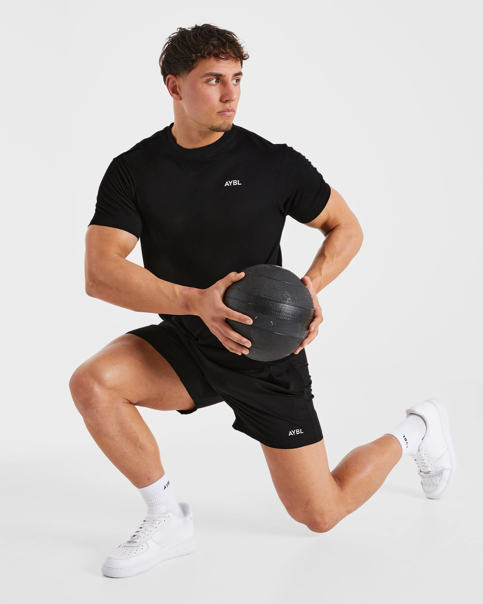 Essential T Shirt - Noir - Image 7