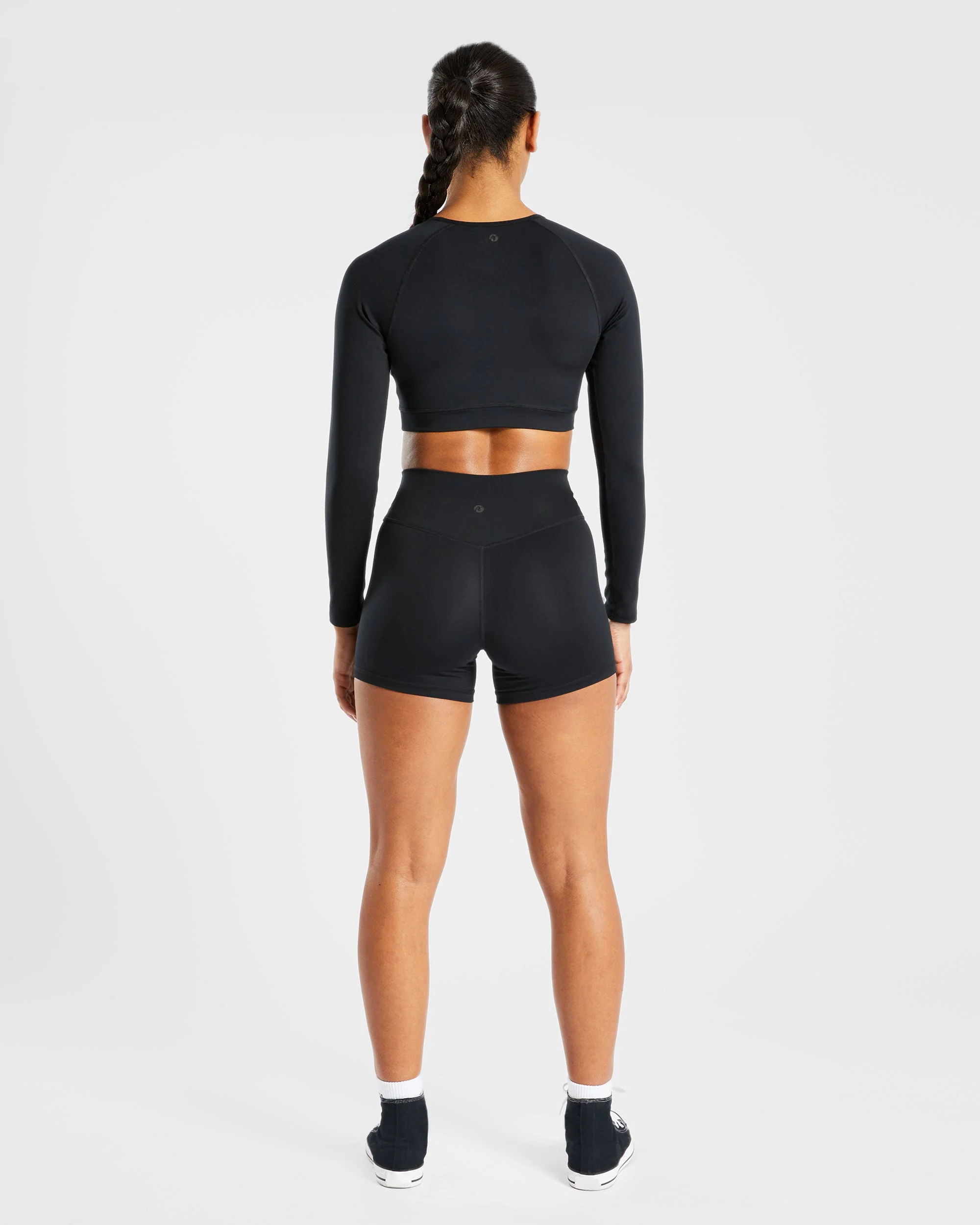 Staple Long Sleeve Crop Top - Noir - Image 4