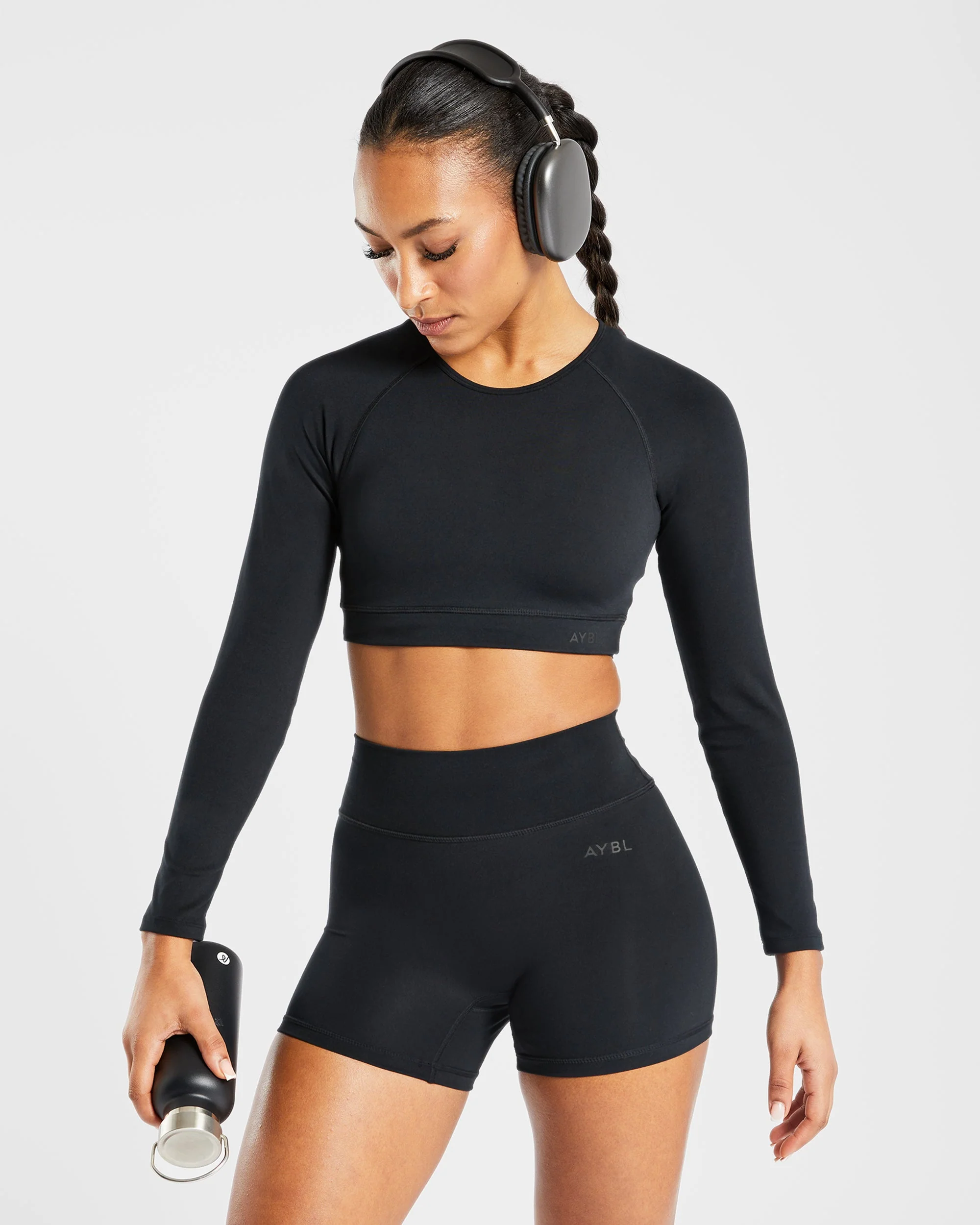 Staple Long Sleeve Crop Top - Noir - Image 7