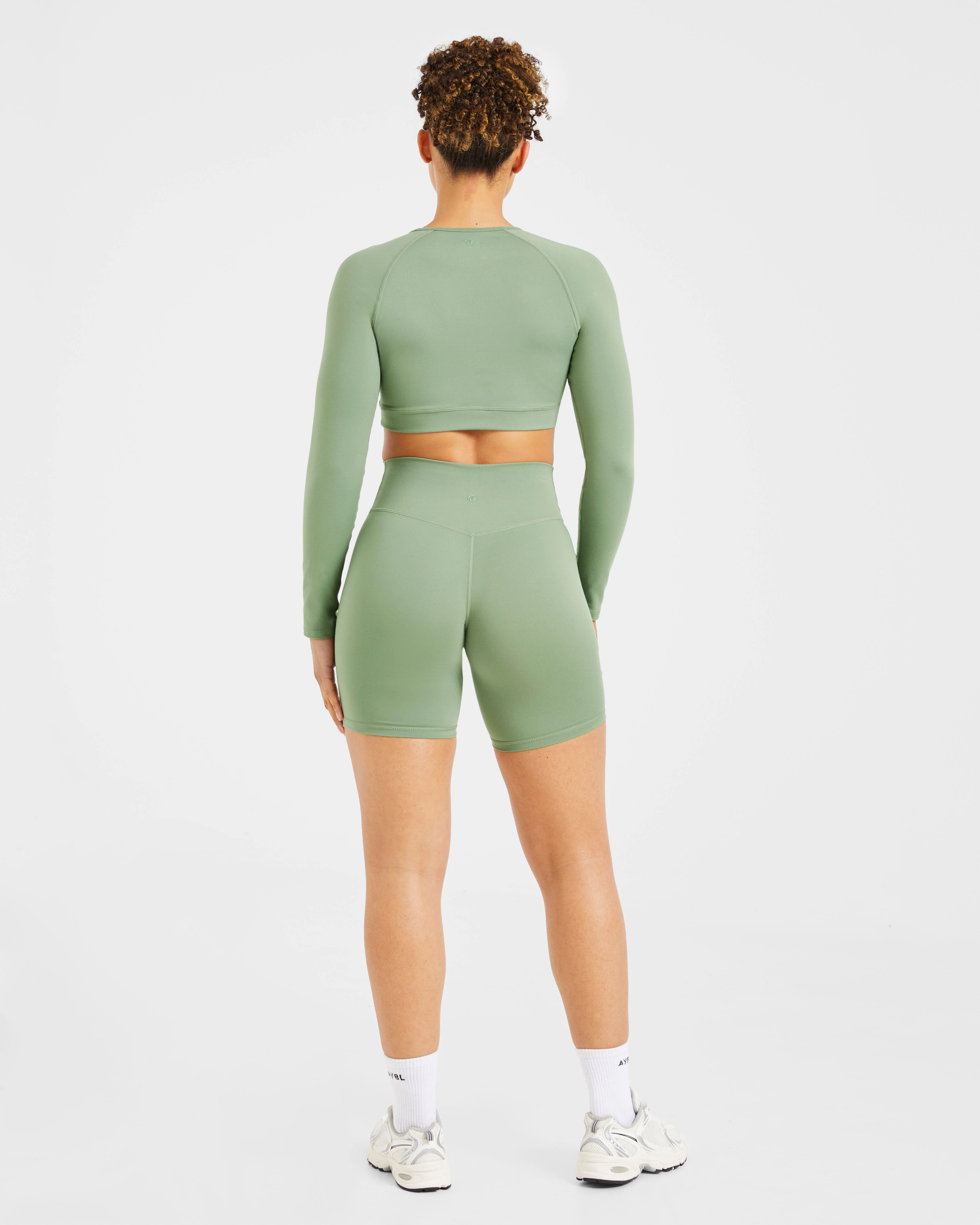 Staple Long Sleeve Crop Top - Olive Vert - Image 4