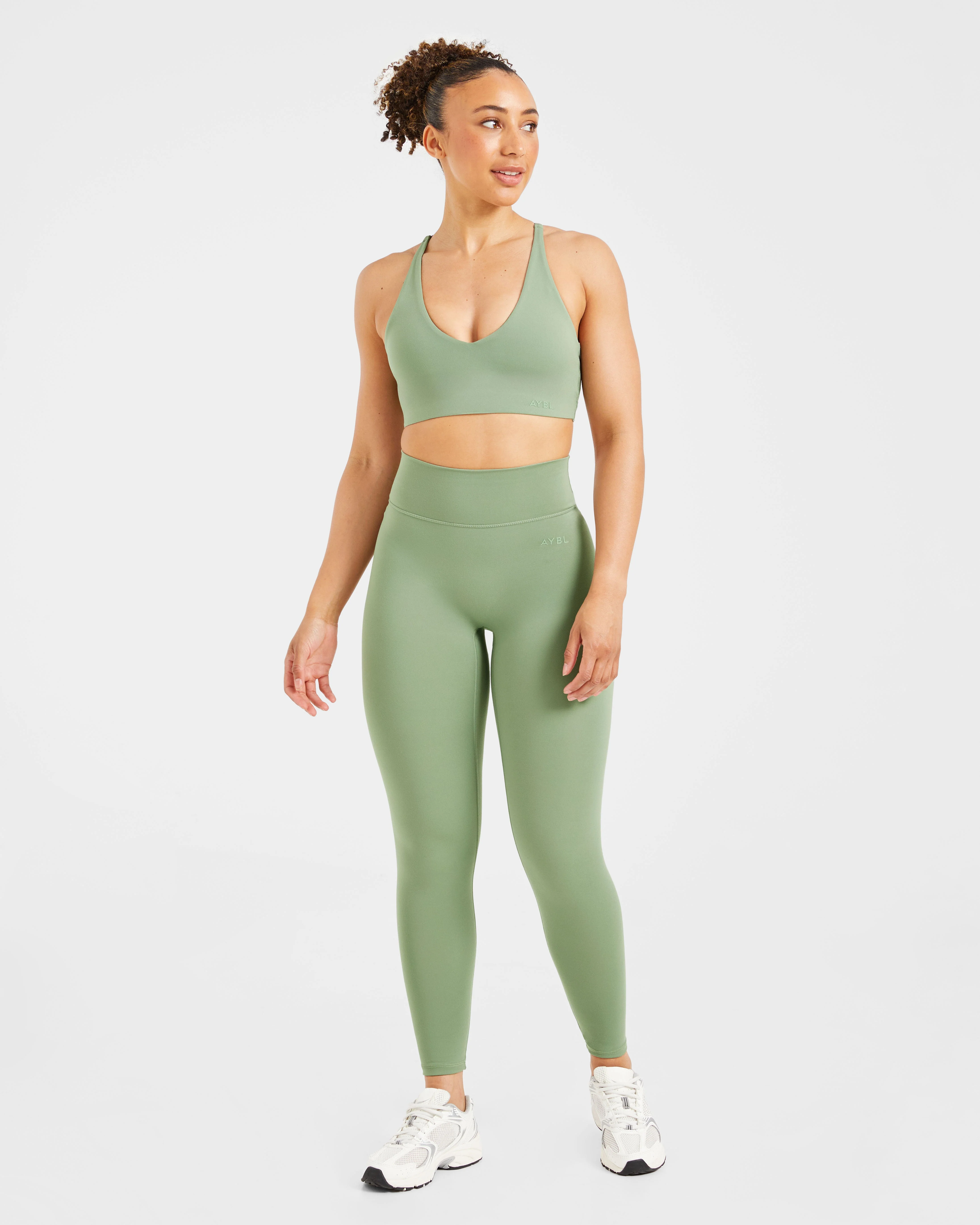 Staple Sports Bra - Olive Vert - Image 3