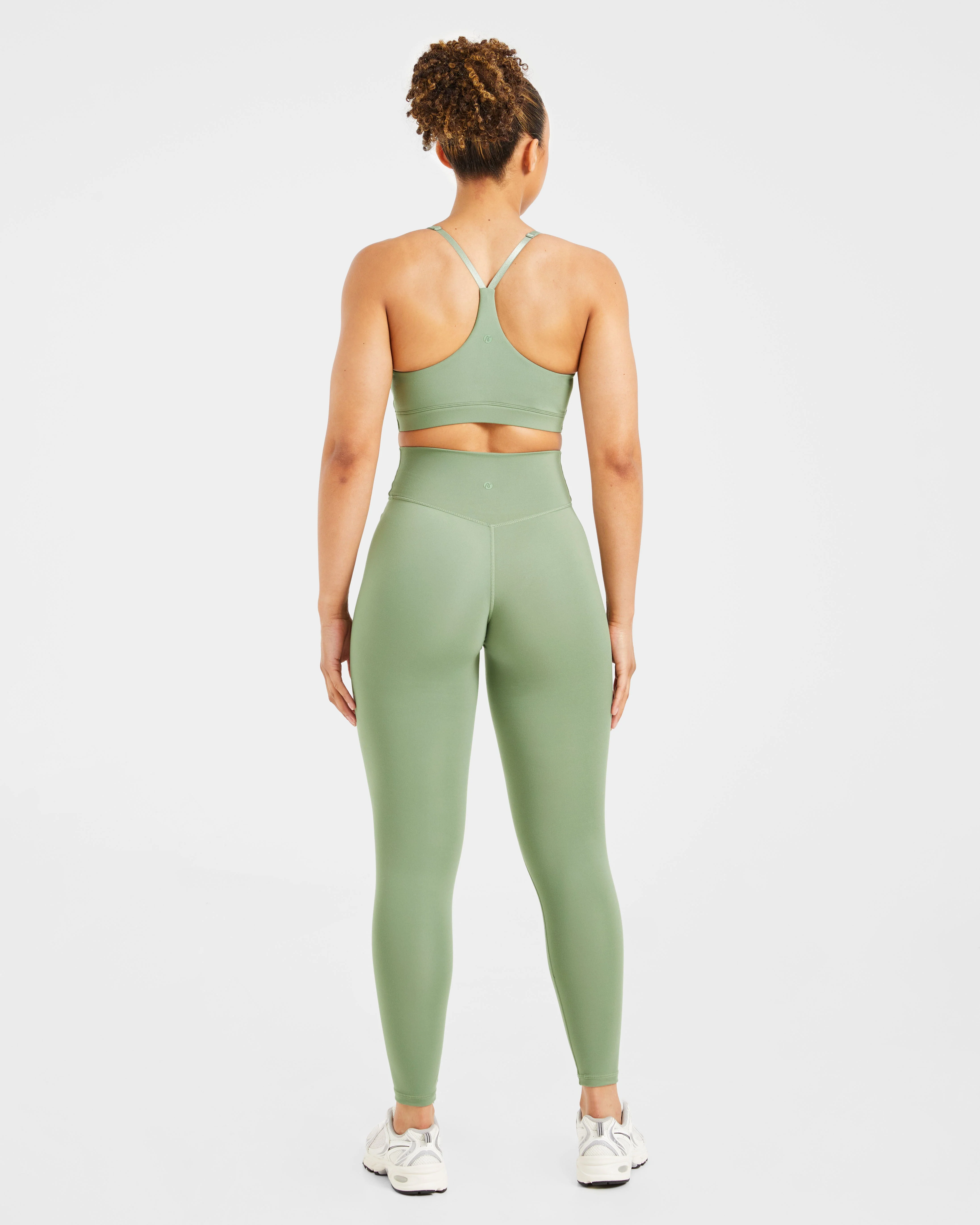 Staple Sports Bra - Olive Vert - Image 4